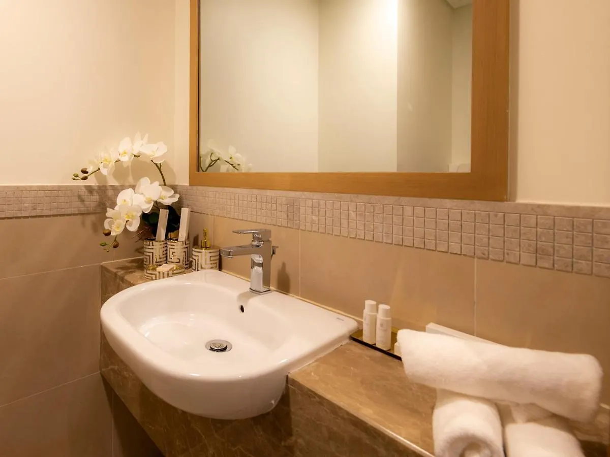 Apartment First Class 2Br With Full Dubai Skyline & Sea View