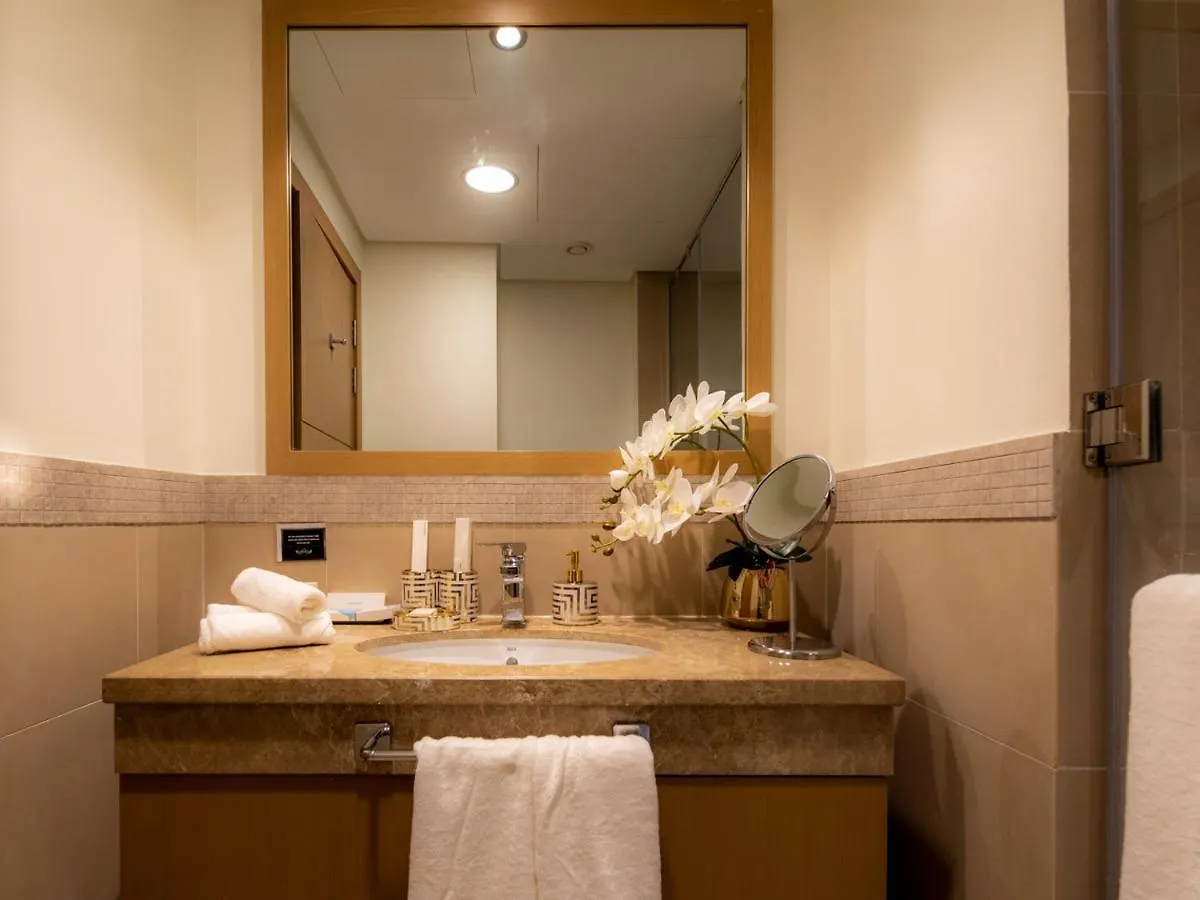 First Class 2Br With Full Dubai Skyline & Sea View Apartment