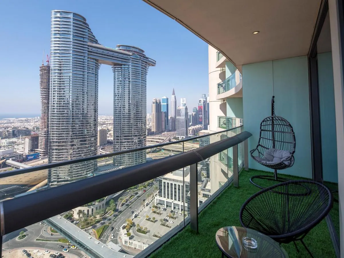 Apartment First Class 2Br With Full Dubai Skyline & Sea View