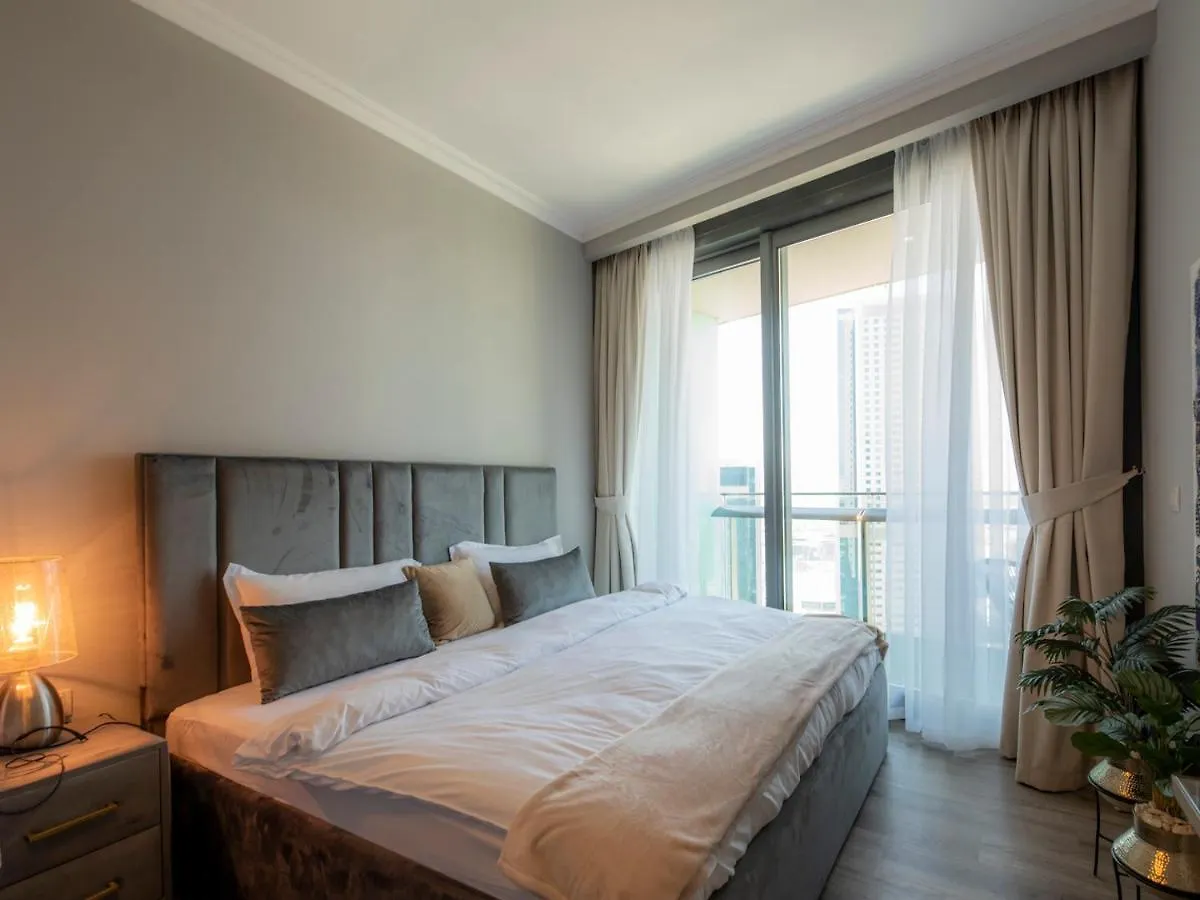 First Class 2Br With Full Dubai Skyline & Sea View Apartment